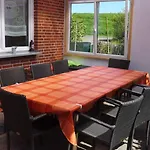 Gemuetliches Am Deich Mit Gartenzimmer By Interhome Hennstedt (Dithmarschen)
