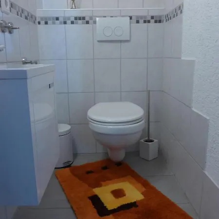 Gemuetliches Am Deich Mit Gartenzimmer By Interhome *